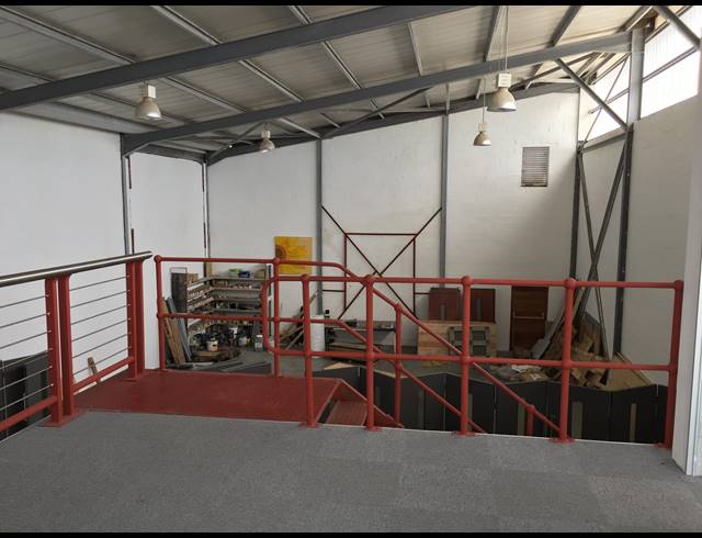 262M² WAREHOUSE RENTED IN CAPRICORN